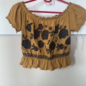 American eagle, mustard yellow flower top